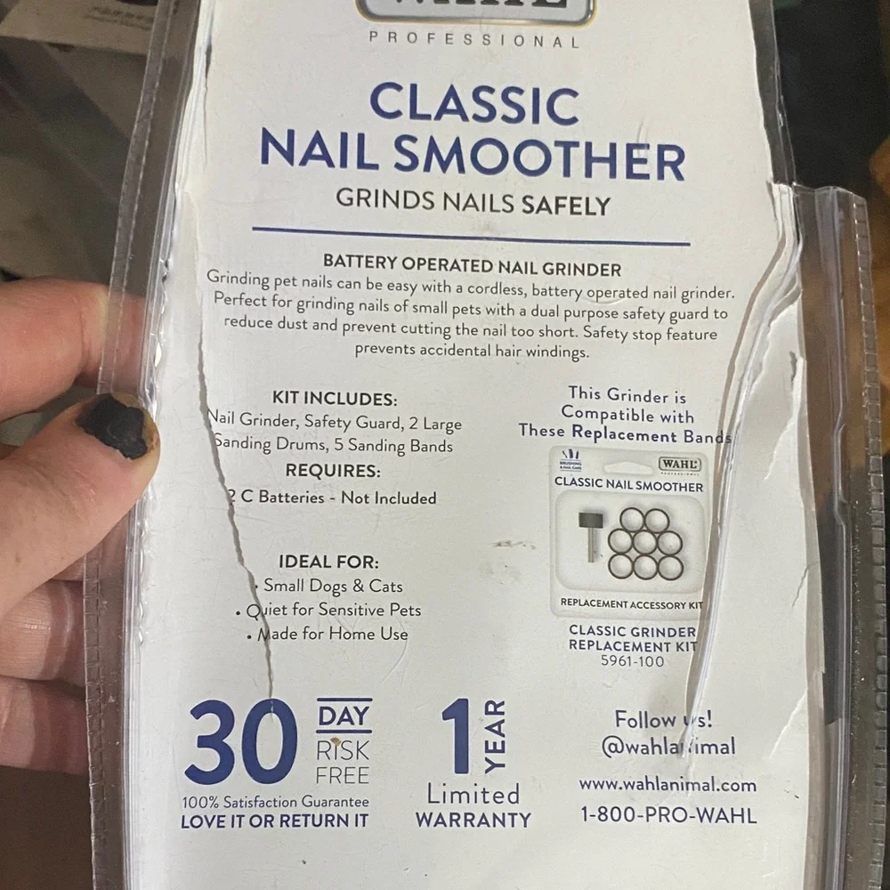 Wahl Professional Black Nail Smoother, grinds safely